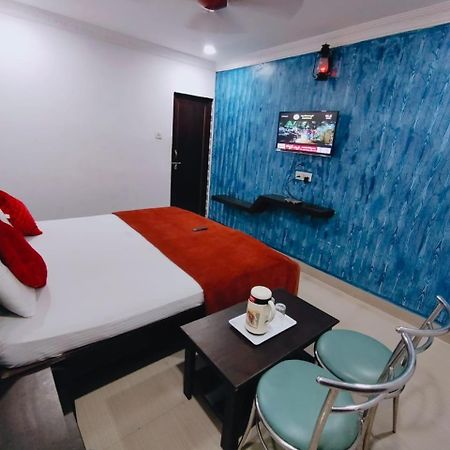 Sv Guest Rooms วิสาขปัตนัม ภายนอก รูปภาพ