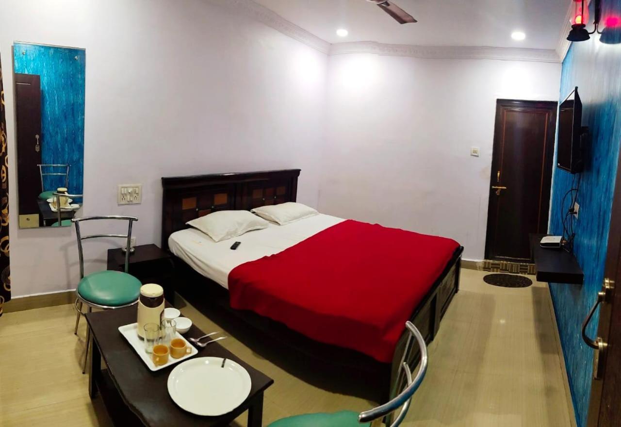Sv Guest Rooms วิสาขปัตนัม ภายนอก รูปภาพ